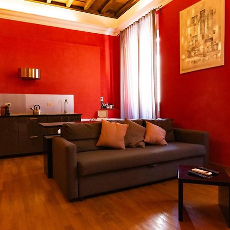 Barberini Apt Close To Fontana Di Trevi โรม ภายนอก รูปภาพ